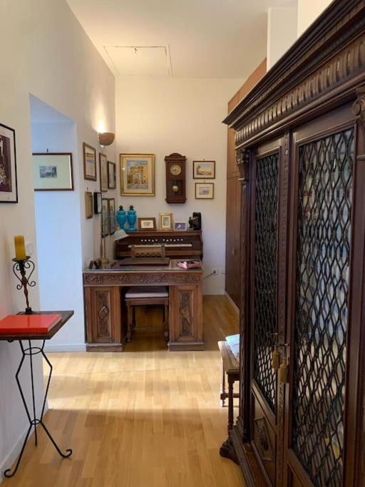 La Porta Di San Domenico Apartment เซสซาอูรุนกา ภายนอก รูปภาพ