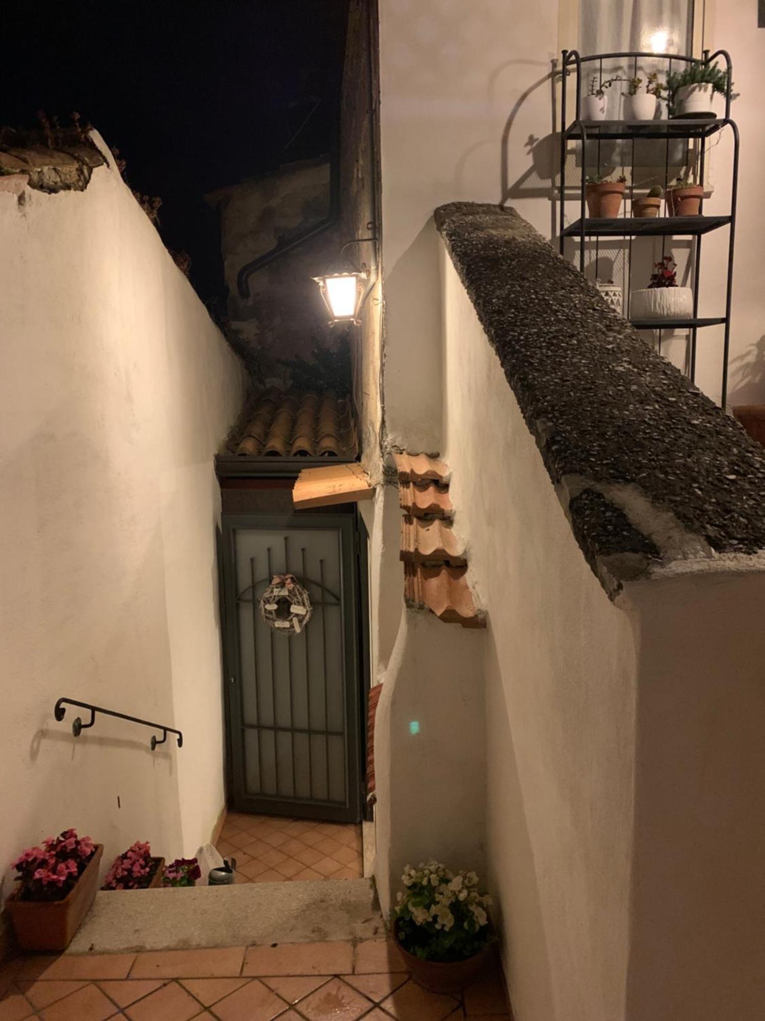 La Porta Di San Domenico Apartment เซสซาอูรุนกา ภายนอก รูปภาพ